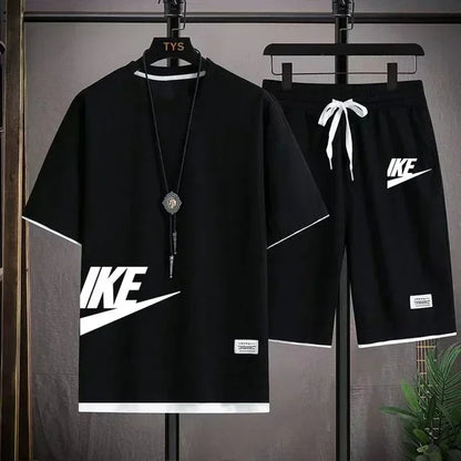 Nuovo completo sportivo estivo da uomo composto da t-shirt a maniche corte e pantaloncini, completo da jogging traspirante a due pezzi per attività all'aperto.