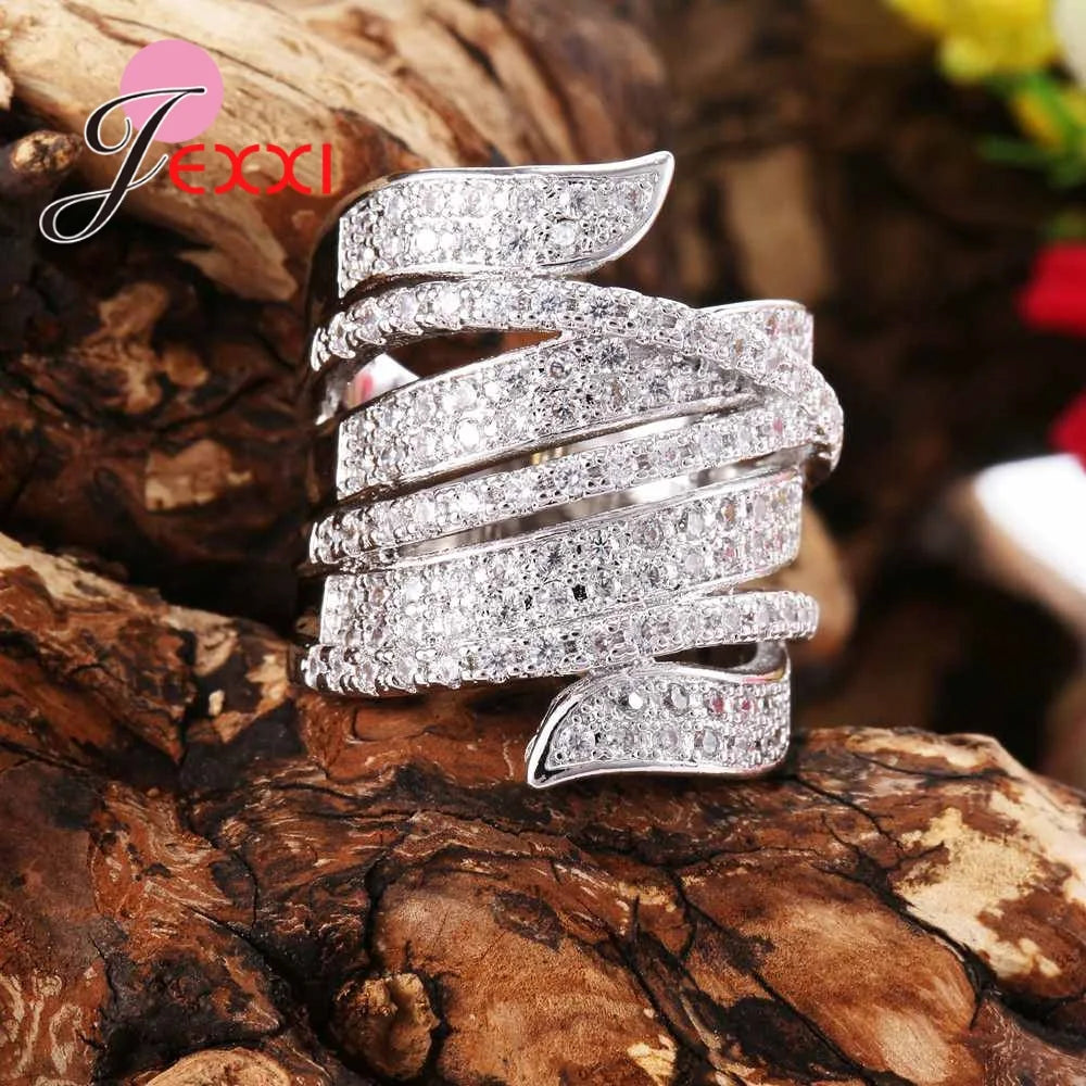 Anello da donna in argento sterling 925 con forma geometrica, ideale per fidanzamento, feste, matrimonio e nozze, con zirconi cubici.