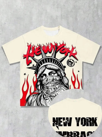 Nuovo set da uomo di tendenza con stampa della Statua della Libertà, composto da t-shirt girocollo traspirante e pantaloncini, comodo per le attività all'aperto.