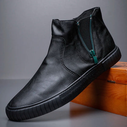 Nuove scarpe da uomo in pelle alla moda, modello alto casual, stile coreano, mocassini resistenti all'usura, scarpe di design per il tempo libero, vulcanizzate SS21827