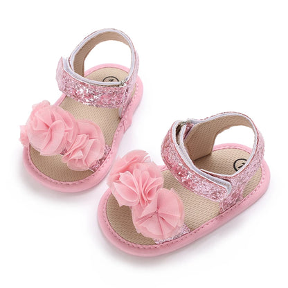 Scarpe alla moda per bambina, graziose scarpe basse casual a tema rosa classico con suola morbida, comode e leggere per camminare.