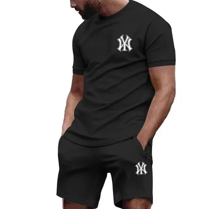 Completo sportivo da uomo a due pezzi 2026, composto da t-shirt a maniche corte e abbigliamento sportivo estivo per corsa e fitness.