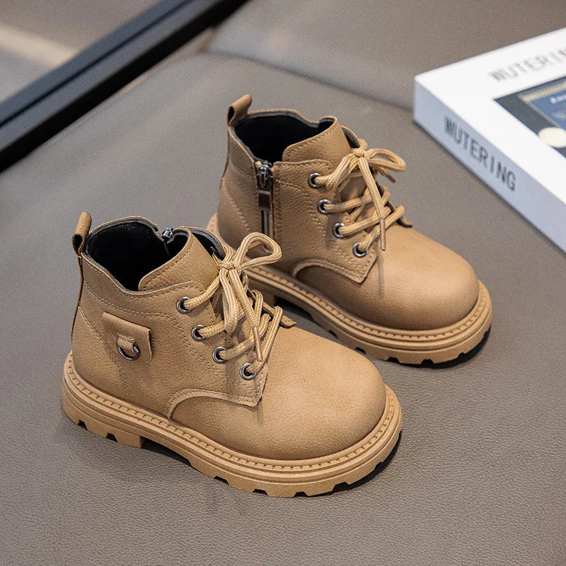 Stivaletti per bambini Autunno 2025 Nuovi stivali corti con cerniera per bambini e bambine, comodi, antiscivolo, scarpe alte per esterni per bambini piccoli