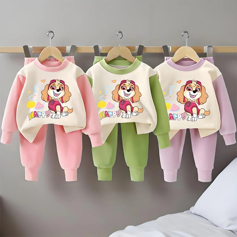 Set pigiama per bambini a maniche lunghe con stampa Paw Patrol, ideale per autunno e inverno. Completo morbido per la casa, perfetto per bambine. Set di pigiami casual per bambini.