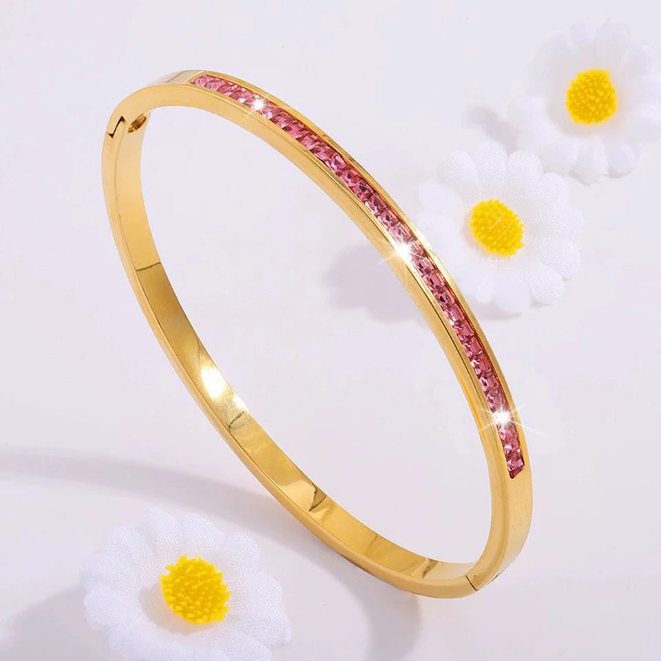 ZAKOL Set di 5 braccialetti impilabili con ciondoli in acciaio inossidabile e cristalli rosa intarsiati con zirconi rosa, gioielli alla moda che non sbiadiscono, regalo.