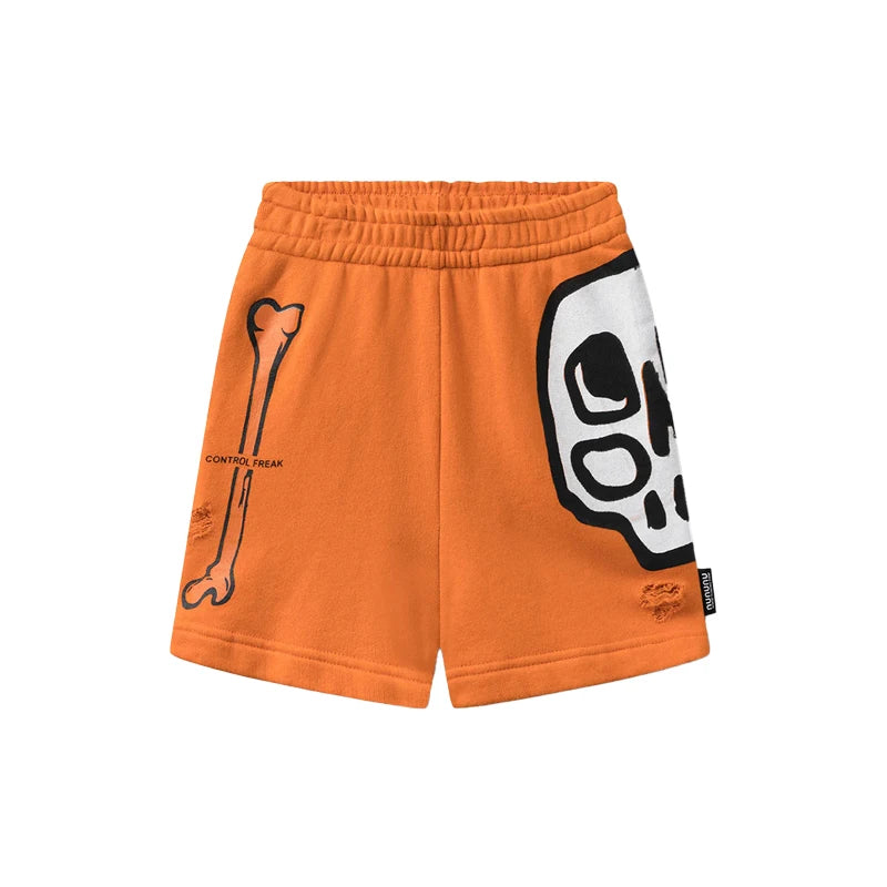 Completo estivo per bambini 2025, composto da maglietta a girocollo stampata e pantaloncini ricamati. Abbigliamento di tendenza per bambini.