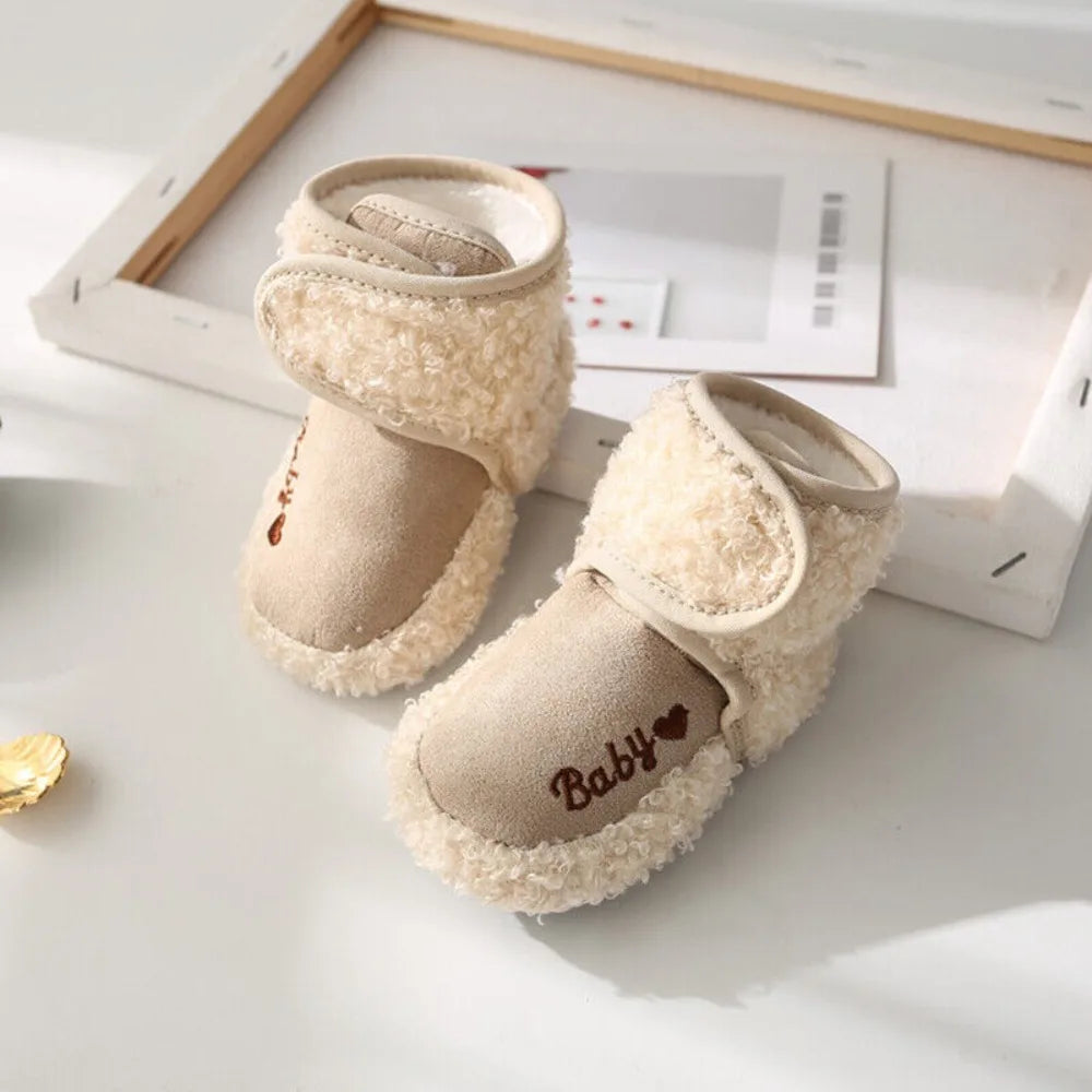 Stivali da culla in peluche per neonati e bambini, pantofole antiscivolo per neonati e bambini, scarpe per neonati.