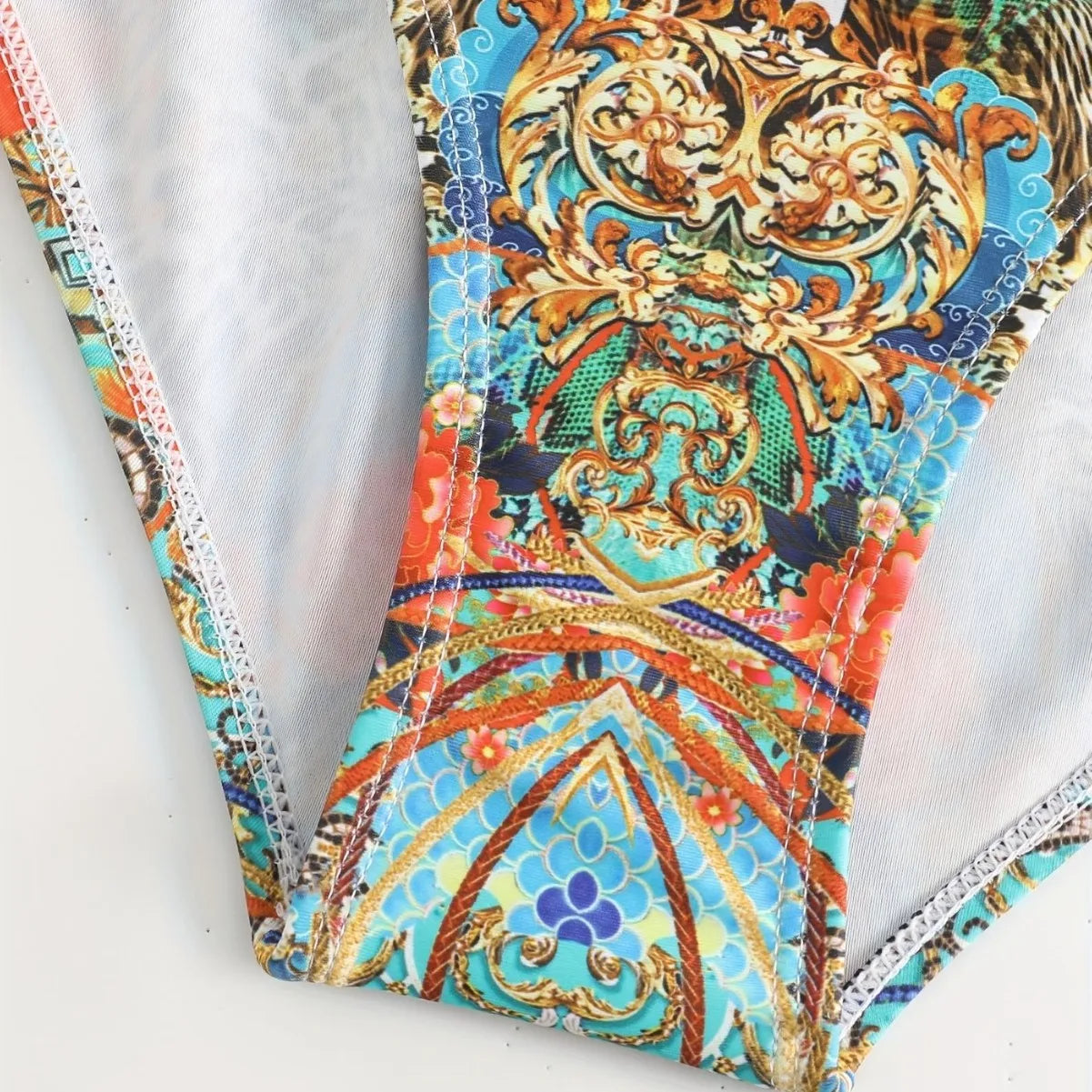 Sexy Print V-Neck One-Piece Bikini Swimwear Thermal Spring Vacation Women's Fashionable Trendy Swimsuit with Strap