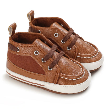 Scarpine da passeggio per neonati e bambini piccoli, ideali per uscire in Inghilterra. Scarpe antiscivolo con suola morbida per neonati.