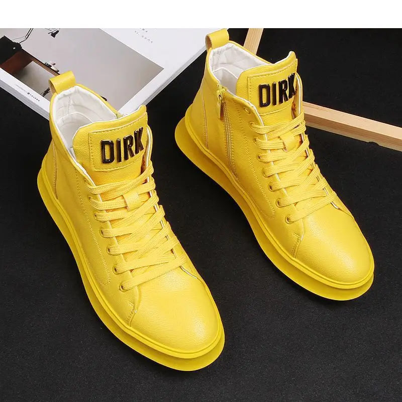 Scarpe da uomo in pelle, modello High-Top, versatili e casual, con suola spessa e tacco nascosto, colore bianco, collezione primavera 2025.