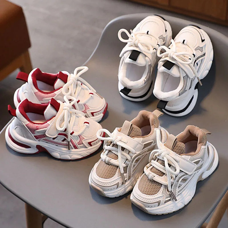 Scarpe sportive traspiranti in mesh per bambini, leggere e versatili, ideali per neonati, maschietti e femminucce, scarpe casual per la primavera e l'autunno, scarpe da corsa per bambini.