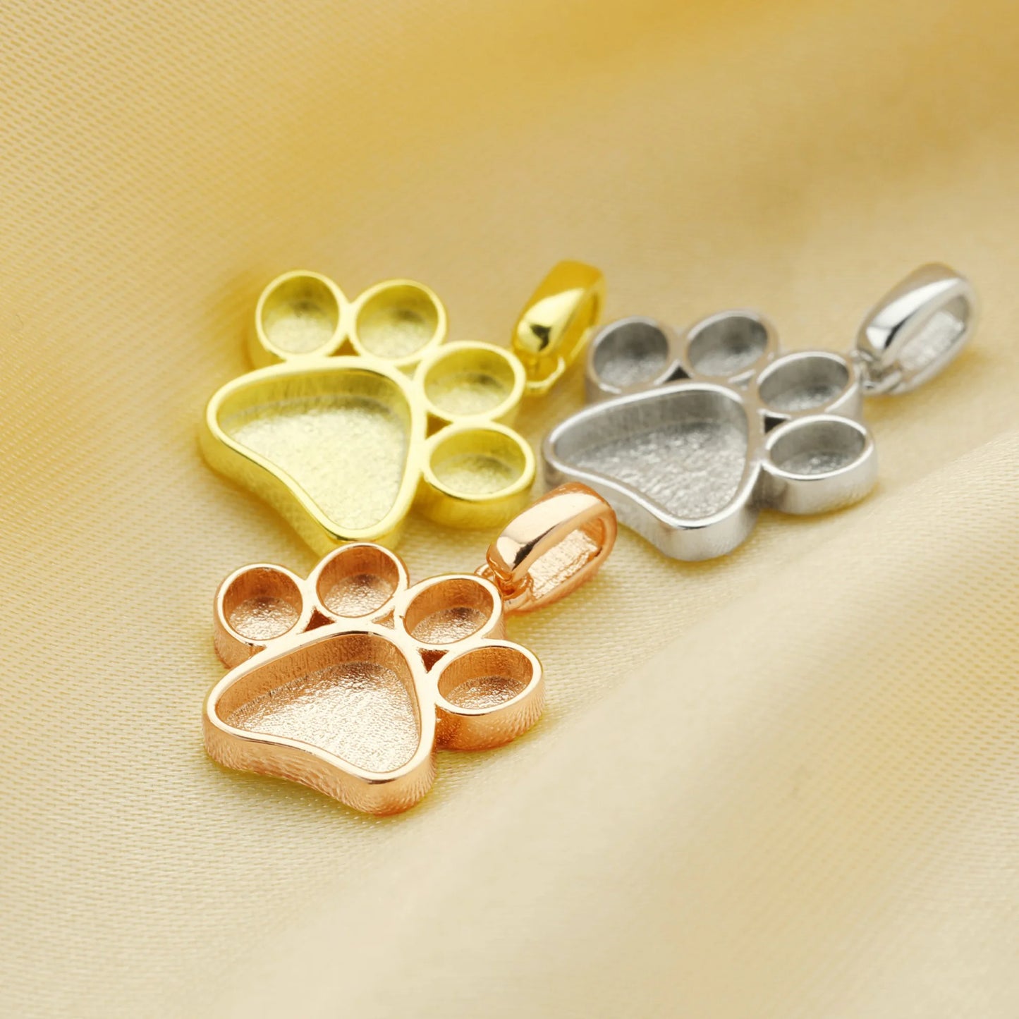 Ciondolo a forma di zampa di cane in resina, 13 mm, con incastonatura a castone, in argento sterling 925 massiccio placcato oro rosa, codice 1431165.