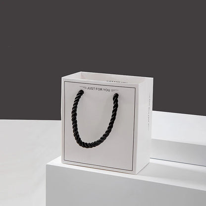 Semplice portagioie per orecchini, anelli, bracciali e collane, in carta grigia e nera, espositore per gioielli, scatola organizer per gioielli.
