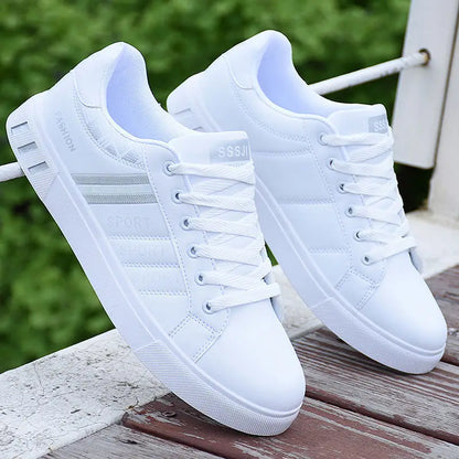 Sneakers da uomo Scarpe da uomo Vulcanizzate Economiche Piatte Comode Moda Autunno Primavera Sneakers in tela bianca Scarpe da donna Chaussure Homme