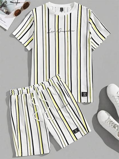 Completo estivo da uomo con stampa a righe 3D, casual per tutti i giorni, composto da t-shirt a maniche corte e pantaloncini da spiaggia alla moda in stile urbano.
