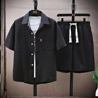 Completo da uomo di alta qualità in seta ghiaccio a quadri, composto da camicia a maniche corte con risvolto e pantaloncini, due pezzi per uomo, abbigliamento casual oversize di lusso coreano.