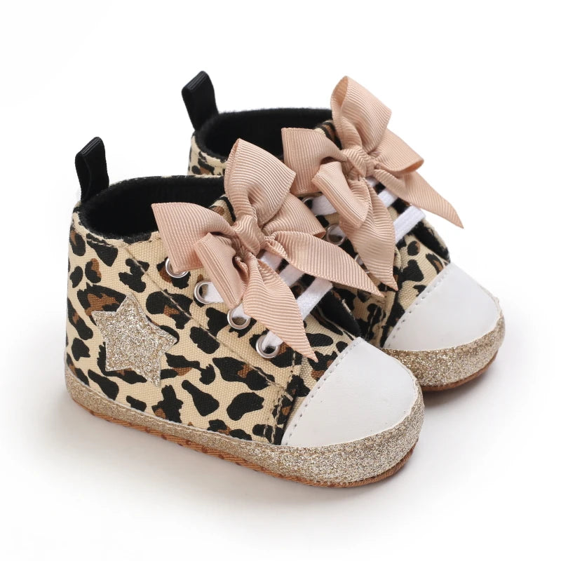 Nuove scarpe marroni per battesimo, scarpe da passeggio per bambini, suola morbida, scarpe da ginnastica per neonati, compleanno, bambini e ragazzi.