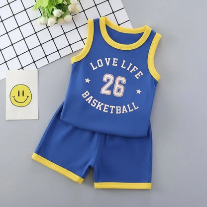 Completo sportivo estivo per bambini e bambine, nuovo stile: canotta e pantaloncini da basket traspiranti, set da 2 pezzi, abbigliamento casual per bambini.