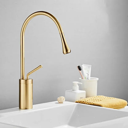 Kitchen brass Faucet Pull Out Stream Sprayer Deck Mounted Matte Black Mixer Tap 360 Degree Rotation  Kitchen Sink Hot Cold Taps