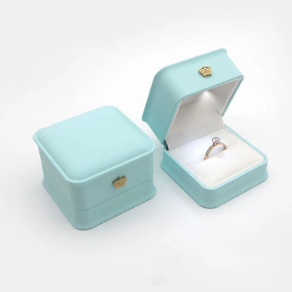 Scatola portagioie a LED con anello, porta orecchini di lusso con corona, ciondoli, espositore per proposta di matrimonio, scatola regalo, organizer per gioielli.