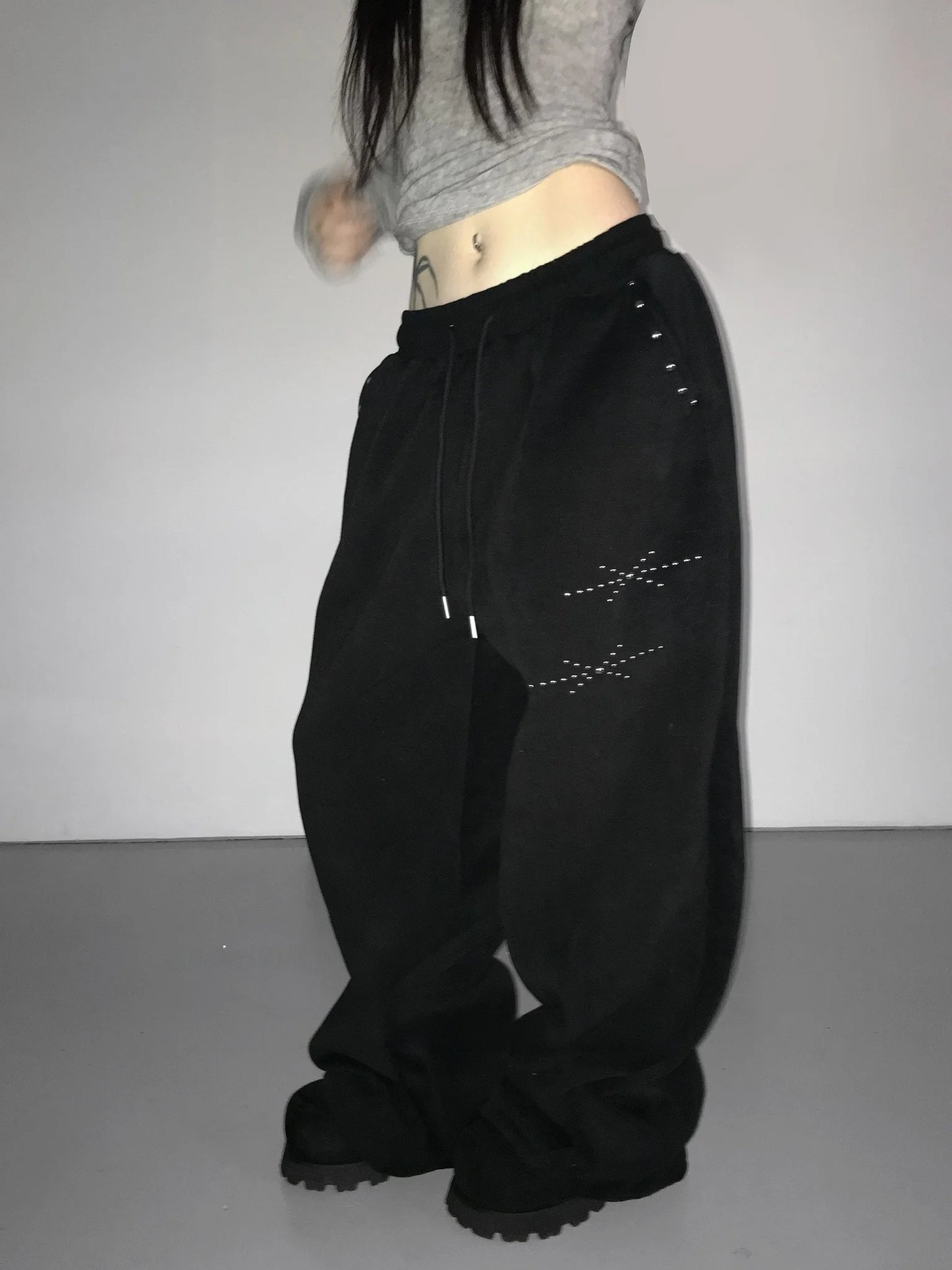 Black Gothic Casual Sweatpants American Hip-Hop Retro Rivets Loose Wide-Leg Pants For Women Korean Jogging High-Waist Streetwear