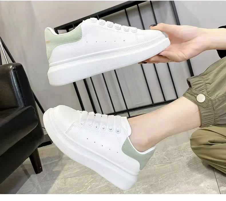 2025 Scarpe casual da donna Primavera Marchio Primavera Zeppe firmate Sneakers bianche Platform Tenis Feminino Trainers Donna Camminata