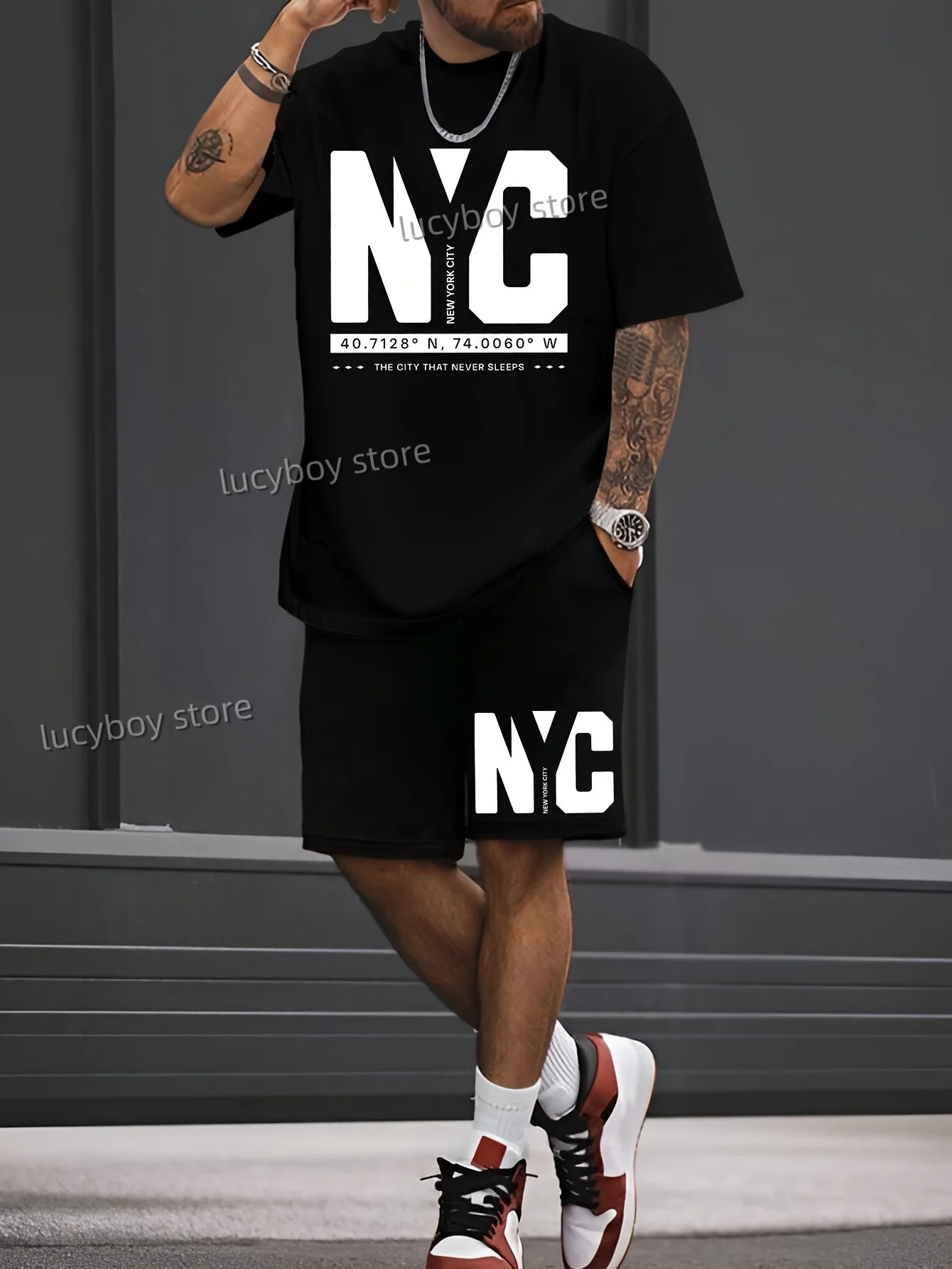 Completo sportivo da uomo con t-shirt e pantaloncini stampati con scritta NC NEW YORK, tuta di lusso da corsa oversize in 2 pezzi.