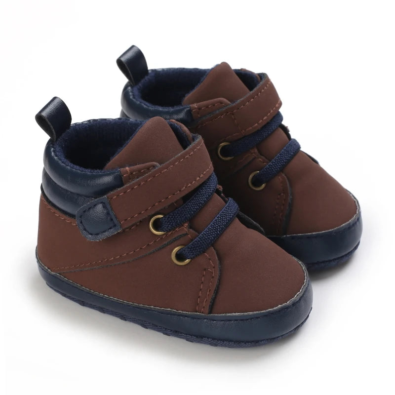 Scarpine da passeggio per neonati e bambini piccoli, ideali per uscire in Inghilterra. Scarpe antiscivolo con suola morbida per neonati.