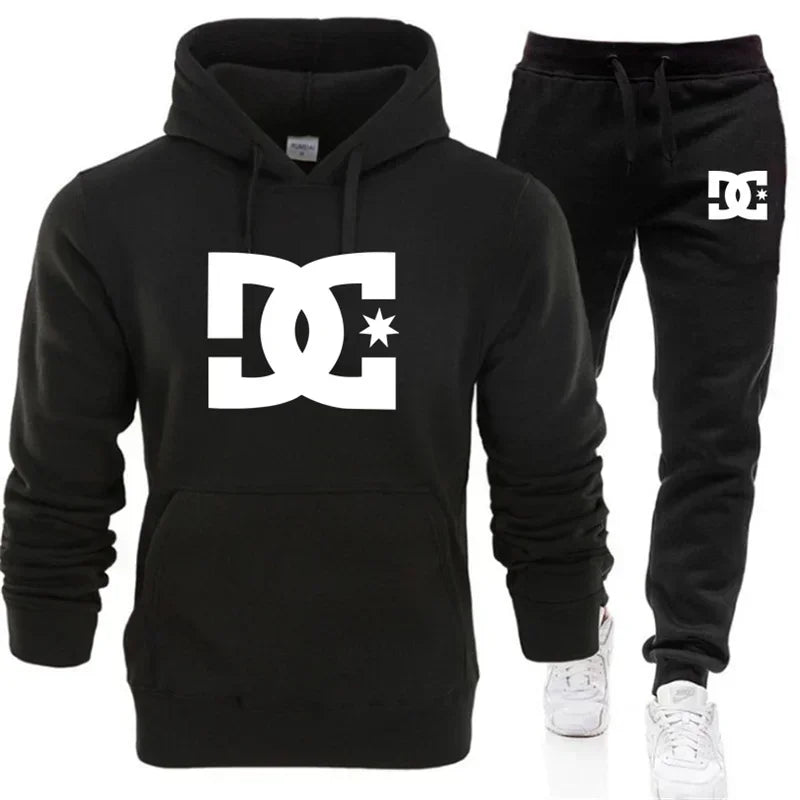 Completo da uomo autunno/inverno 2025 composto da felpa con cappuccio e pantaloni casual, set due pezzi per corsa e fitness all'aperto, ideale per l'autunno/inverno.