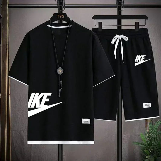Nuovo completo sportivo estivo da uomo composto da t-shirt a maniche corte e pantaloncini, completo da jogging traspirante a due pezzi per attività all'aperto.