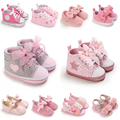 Scarpe alla moda per bambina, graziose scarpe basse casual a tema rosa classico con suola morbida, comode e leggere per camminare.