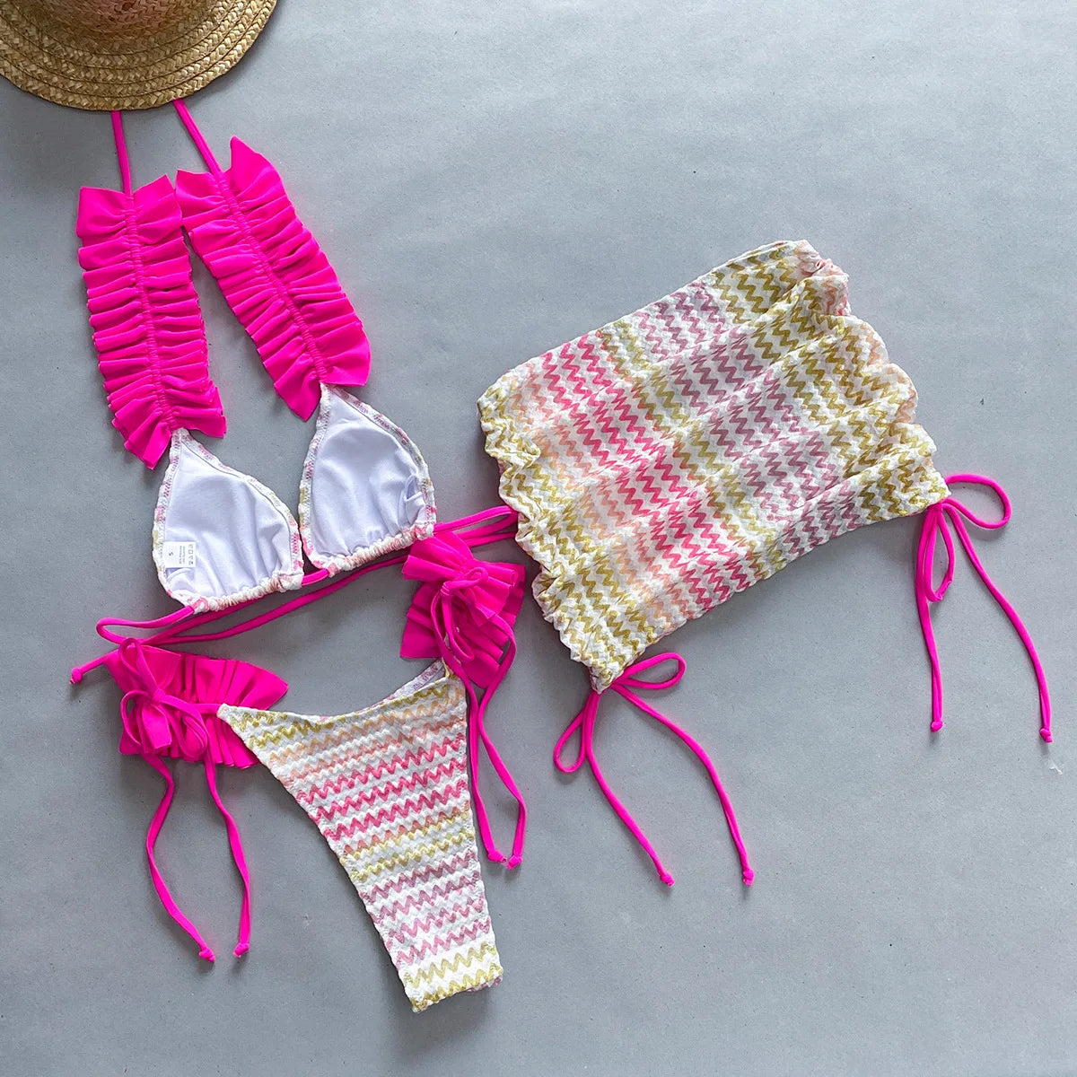 Completo a tre pezzi 2025, nuovo bikini da donna, bikini stampato, costume da bagno da spiaggia con spacco