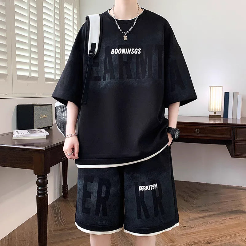 Completo estivo da uomo taglie S-6XL, nuovo set di tendenza a due pezzi, maglietta e pantaloncini in stile coreano, abbigliamento firmato da uomo.