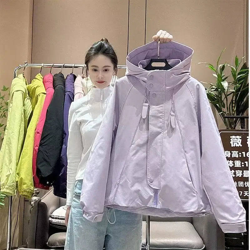Giacca con cappuccio 2025 nuova giacca trench uniforme da baseball Joker taglie forti design ampio giacca top donna
