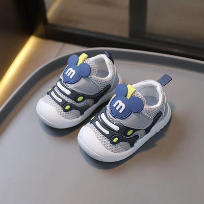 Scarpe da ginnastica per neonati, primavera autunno, scarpe morbide e traspiranti per i primi passi, scarpe flessibili per bambini e bambine da passeggio all'aperto.