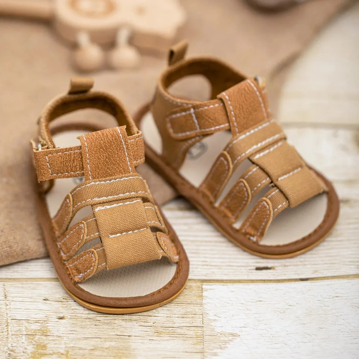 Scarpe estive per neonati Meckior, sandali per bambini e bambine con suola in gomma antiscivolo, primi passi per neonati, sandali casual da giardino per bambini.