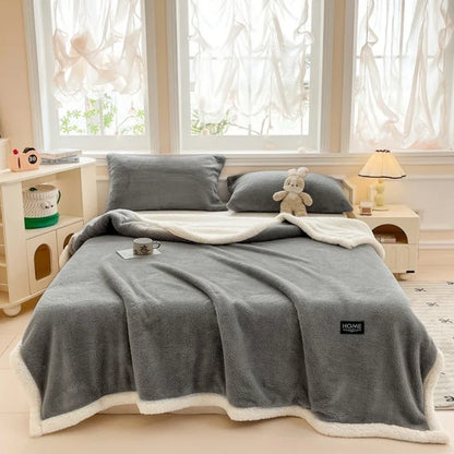 Coperta in morbido cotone a doppio strato in lana d'agnello, modello A-Class 2025, tinta unita, ideale per divano, calda per autunno e inverno.