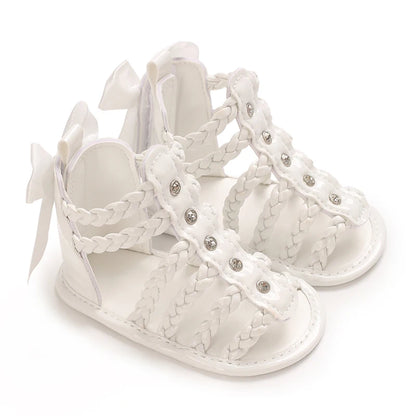 Sandali per bambina 0-12 mesi, primi passi estivi, bianchi, classici, con suola morbida, casual e alla moda.